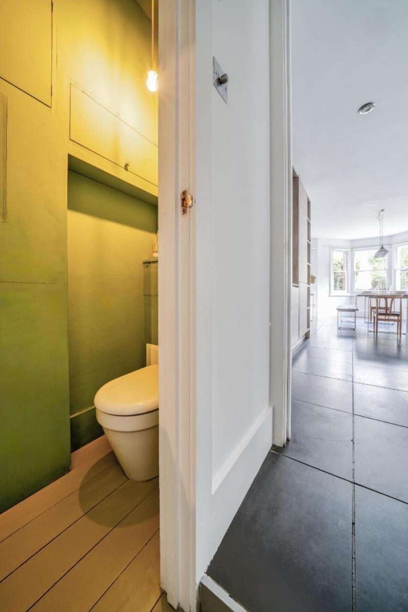 Stunning 5bd With Private Garden & Parking Access Londra